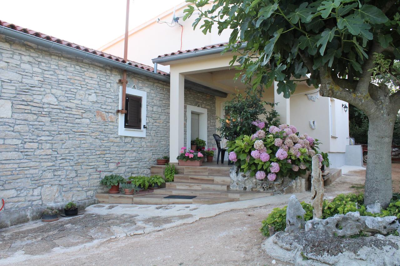 Haus Glavani Barban Bagian luar foto